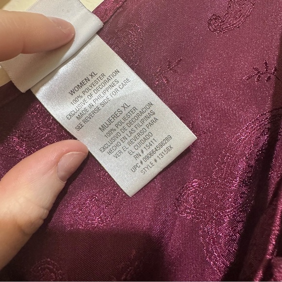 Women’s Vintage Secret Treasures Burgundy Satin Paisley Camisole Top Size XL - Picture 6 of 14